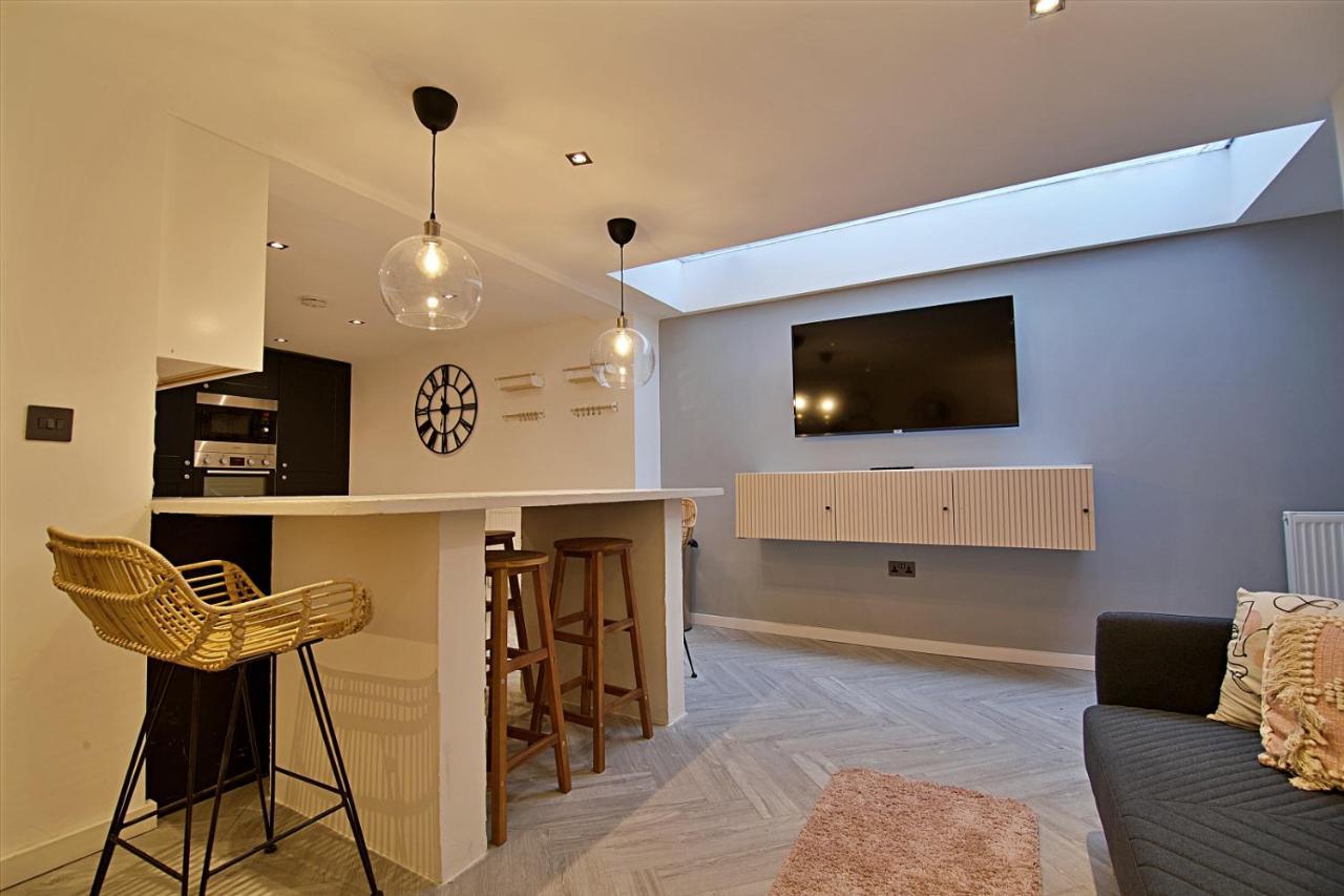 Scotforth Road- Boutique Rooms In Lancaster City Townhouse Esterno foto